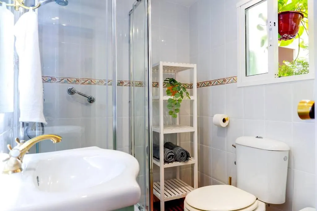 Pleasant Pedragalho On The Beach Malaga Apartment