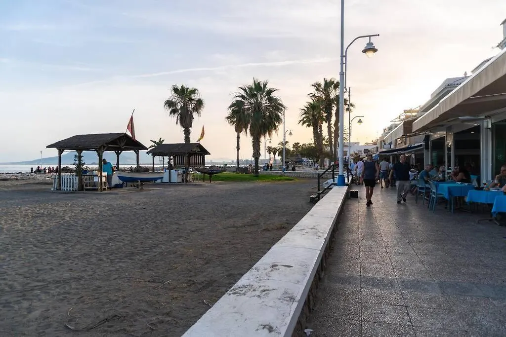 Apartment Pleasant Pedragalho On The Beach Malaga